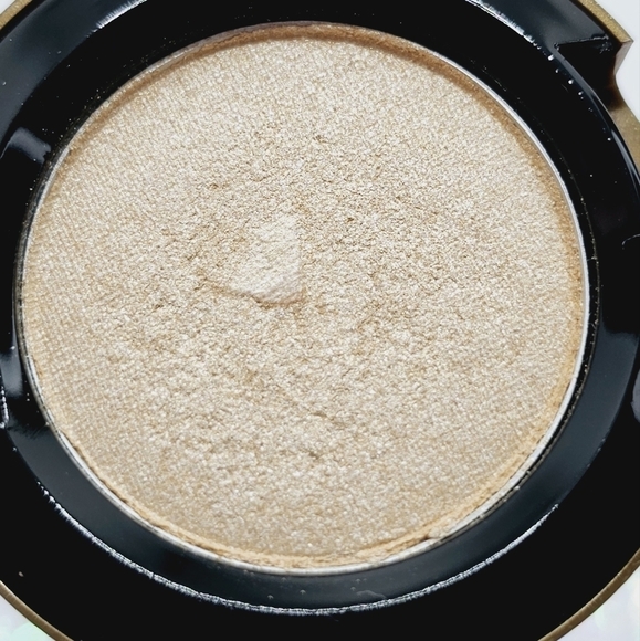 MAC Cosmetics Soft Force (Style Warriors) Limited Edition/Rare Eyeshadow - Picture 5 of 10